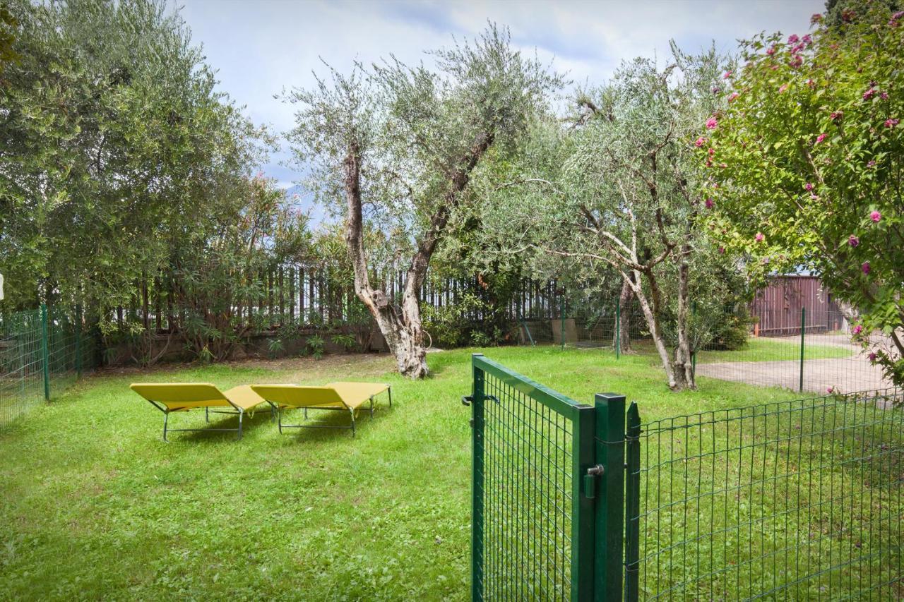 Apartment Frader Otto With Lake View Torri Del Benaco Luaran gambar